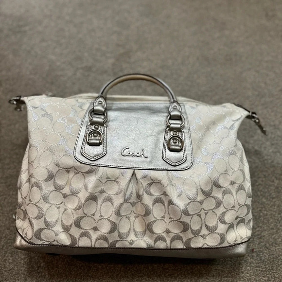 Coach Handbags - Vintage Coach Ashley Signature Bronze Beige Canvas Satchel Bag